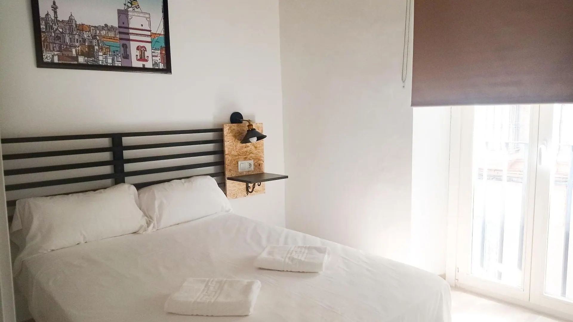 Planeta Cadiz Apartaments 0*,  Spain